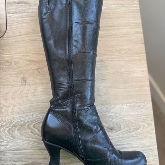 Women’s Miz Mooz size 8.5 Knee High boots - Picture 2 of 9